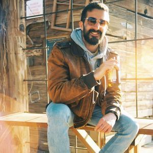 Meet your Posher, Devin